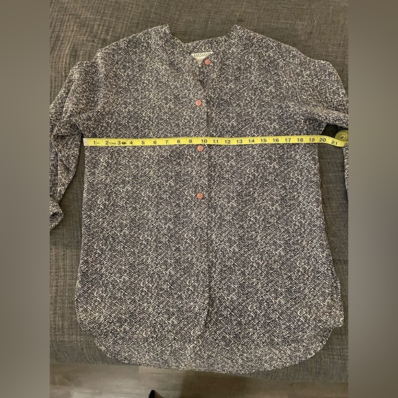 Beautiful blouse for work - Picture 1 of 3